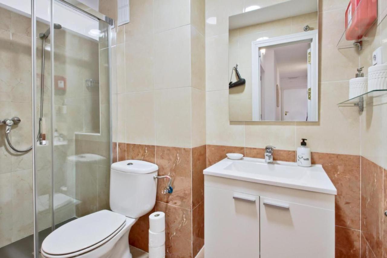 Apartamento Amplio Piso Con Terraza Málaga Exterior foto