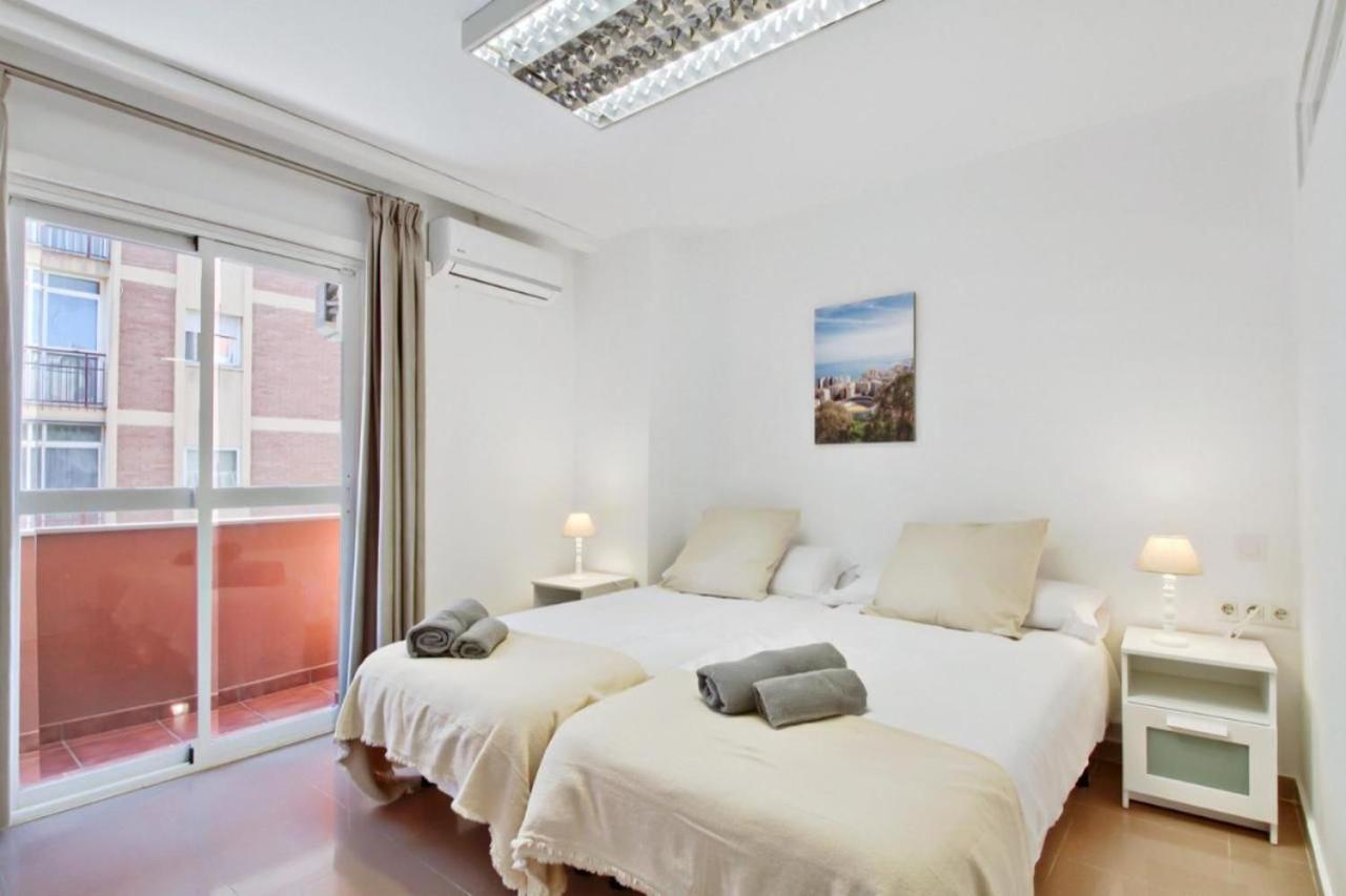 Apartamento Amplio Piso Con Terraza Málaga Exterior foto
