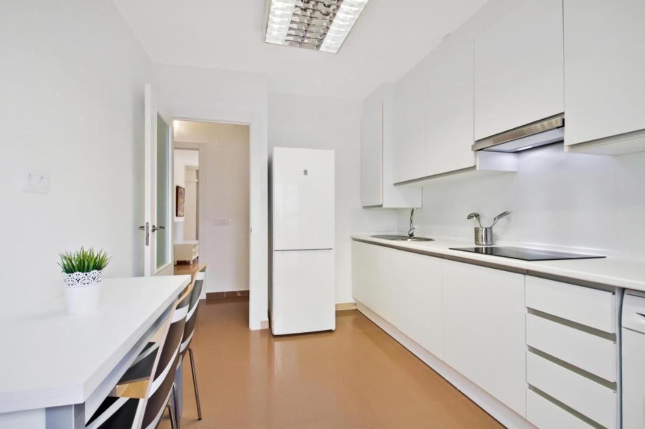 Apartamento Amplio Piso Con Terraza Málaga Exterior foto